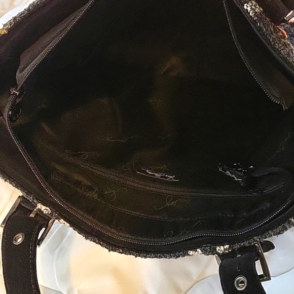 VERA BRADLEY MULTICOLOR TOTE WITH BLACK VELVET HANDLES AND TRIM - Picture 8 of 13